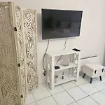 شقة Isola10